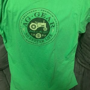 AG Gear vneck women’s xl